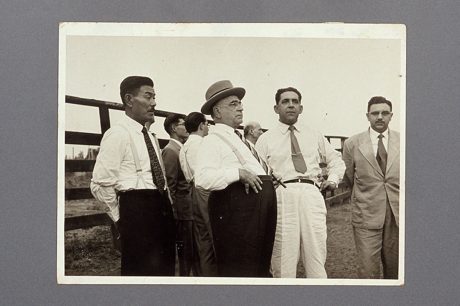 Imagem «Yasutarō Matsubara e o presidente Getúlio Vargas»