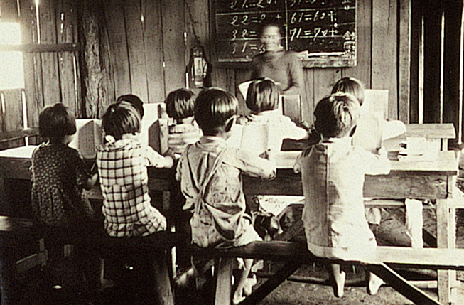 Image “Japanese language class taught by a circuit teacher”