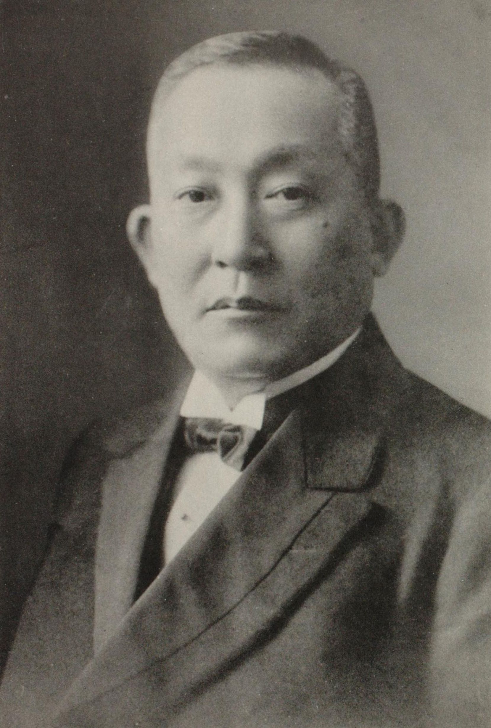 Portrait of HARA Tomitaro3