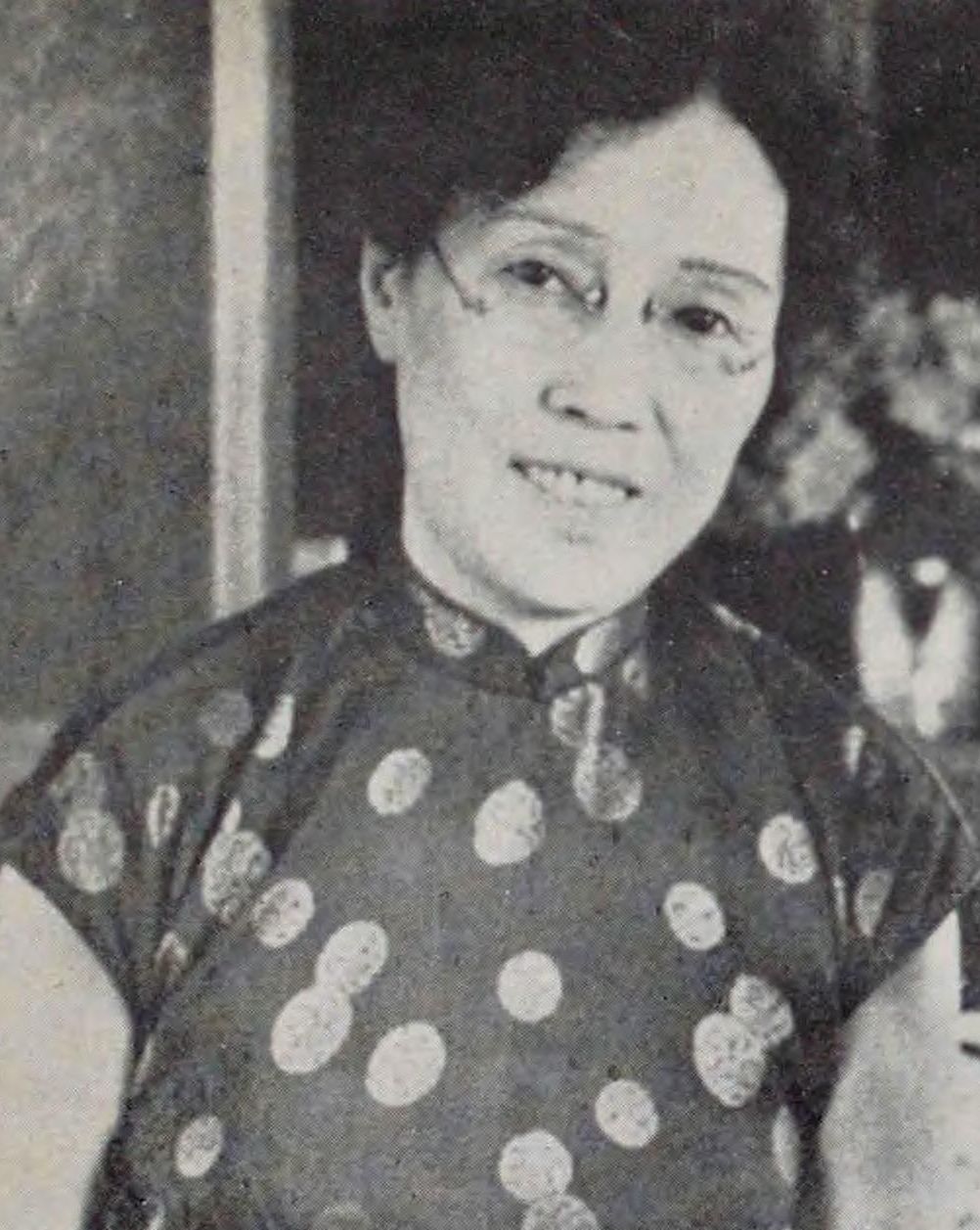Portrait of TAMURA Toshiko3