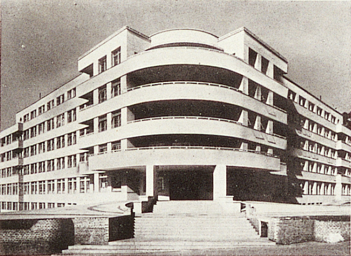 Image “The São Paulo Japanese Hospital, of which the construction was started in August 1936 and completed April 1939”