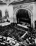 Full scene of the opening ceremony of the Japan Peace Treaty Conference, held in the San Francisco Opera House, September 4, 1951 (Showa 26). From (Yoshida Naikaku)