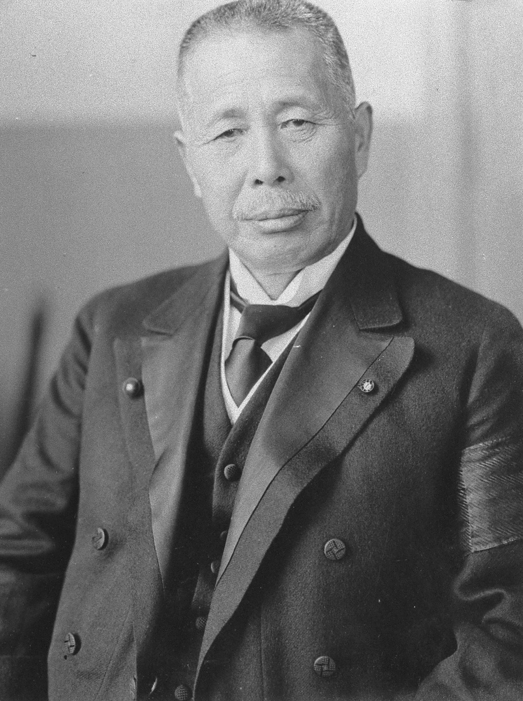 Portrait of TANAKA Giichi2