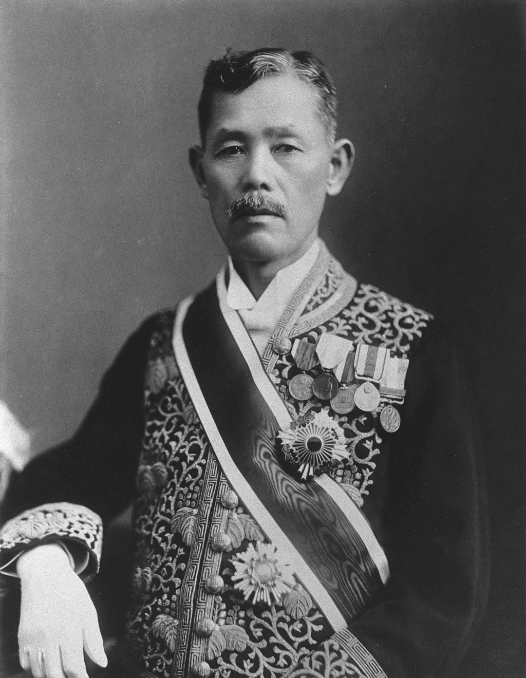Portrait of WAKATSUKI Reijiro1