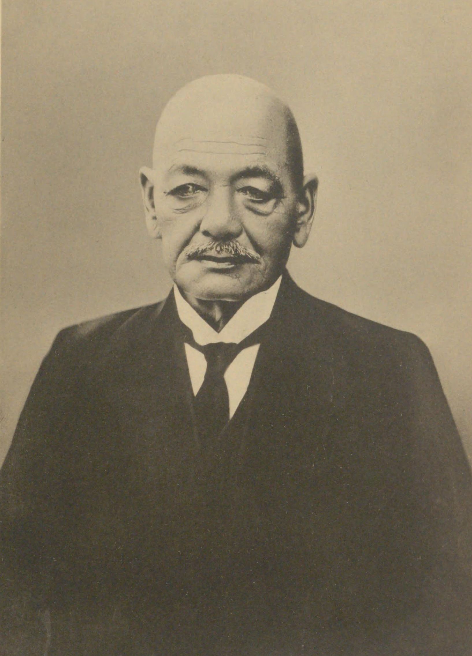 Portrait of AKIYAMA Yoshifuru6