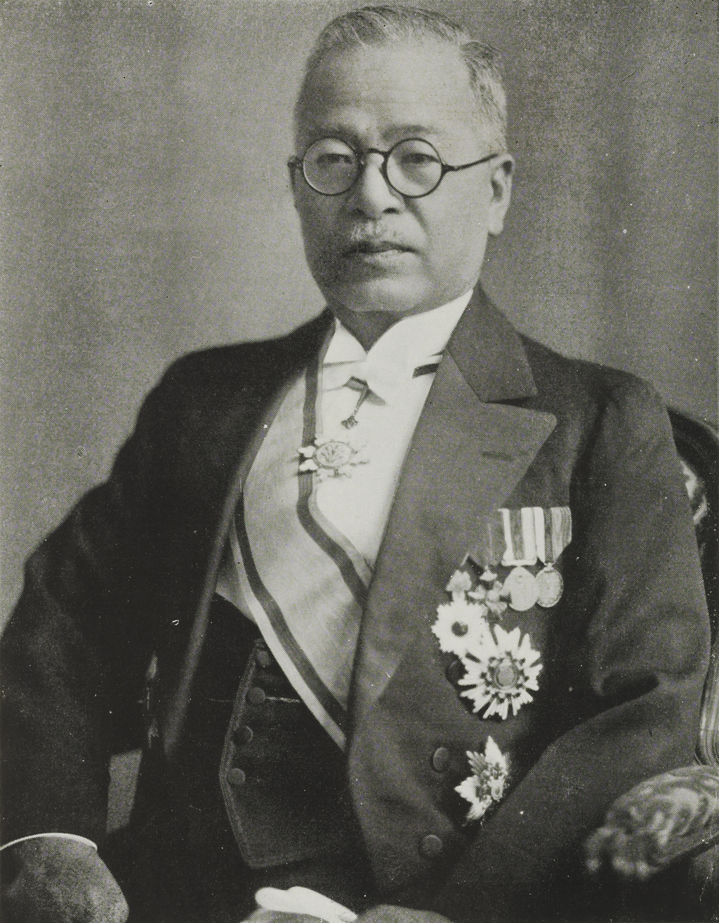 Portrait of MOTOJI Shinguma1