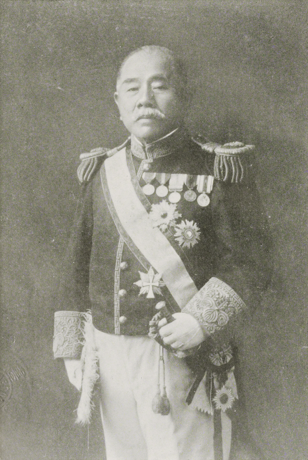 Portrait of YOSHIKAWA Akimasa1