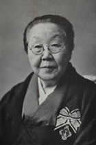 portrait of YOSHIOKA Yayoi