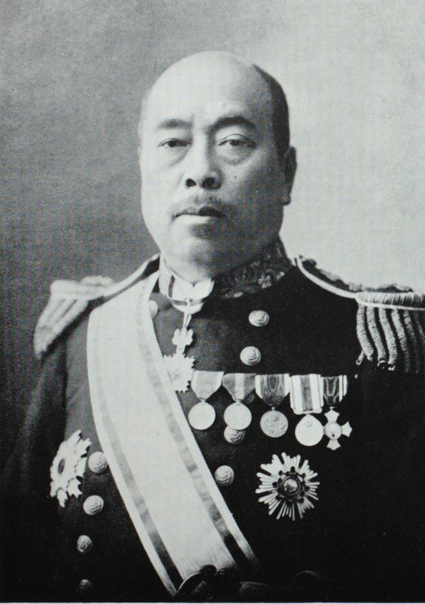 Portrait of TAKAKI Kanehiro2