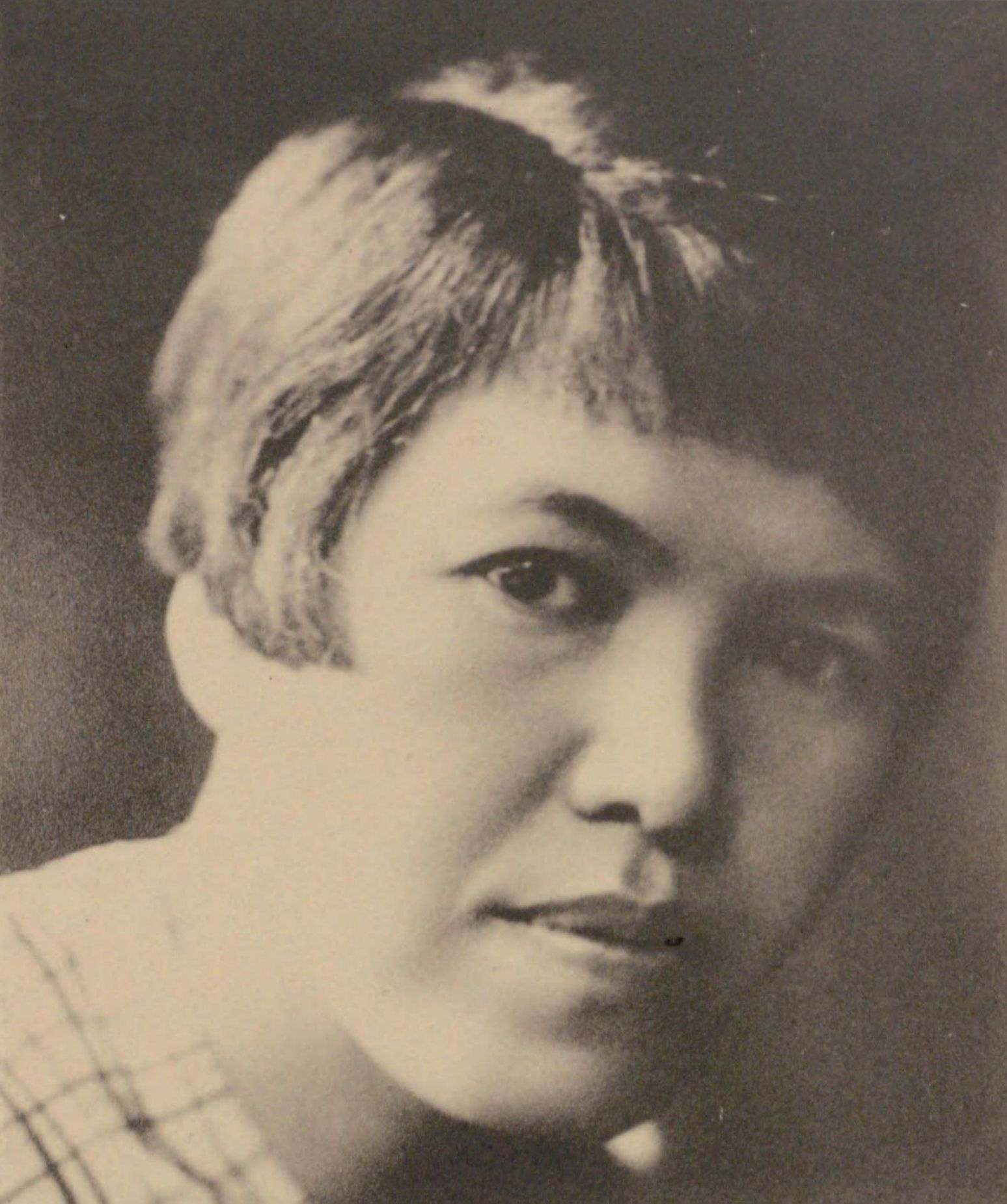Portrait of YOSHIYA Nobuko2