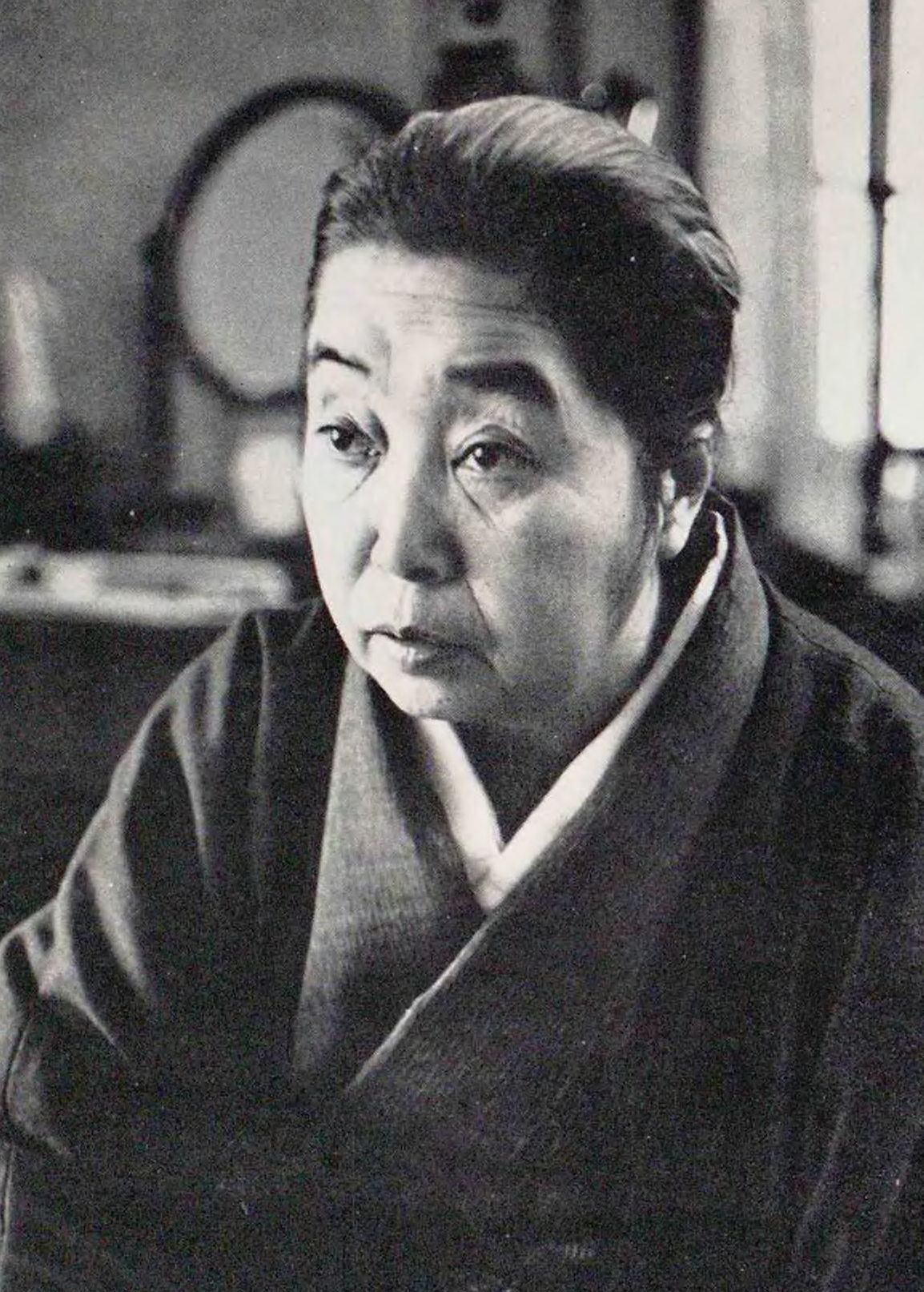 Portrait of AMINO Kiku3