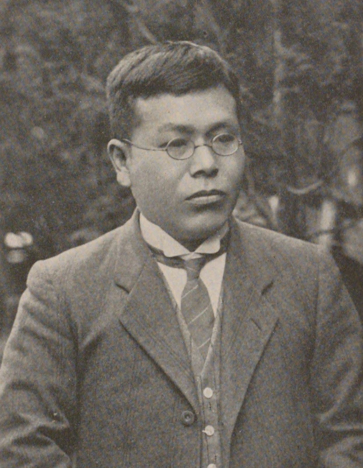 Portrait of SAKAI Toshihiko3