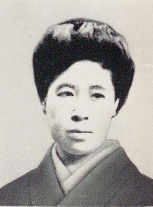 Portrait of OKADA Yachiyo3